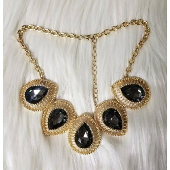 NWT Bold & Gold Party Necklace - Picture 1 of 2